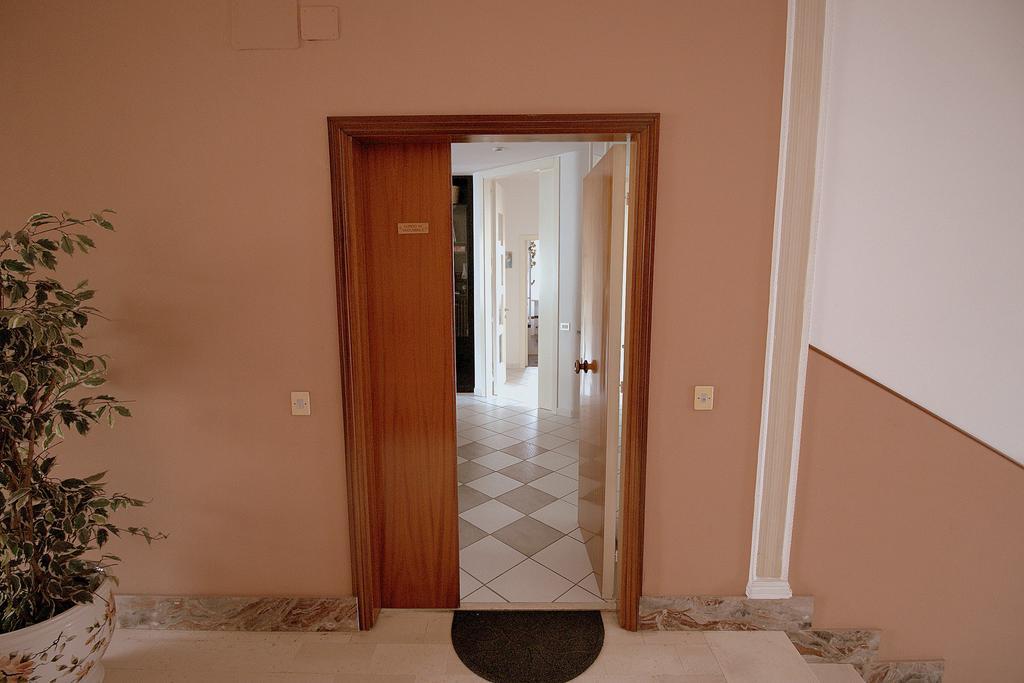 Appartamento Montessori Castelfidardo Exterior foto